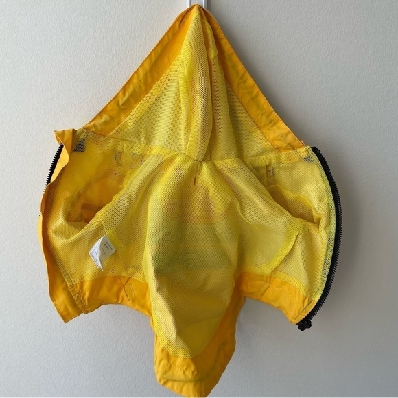 Puppia Life Yellow Wilderness Pet Coat/Raincoat, Size Medium - Picture 6 of 16